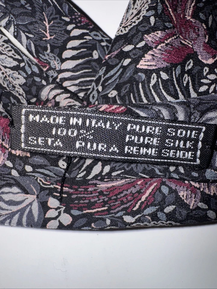 BACHRACH 100% SETA PURA SILK HUMMINGBIRD PATTER TIE MADE IN ITALY - Imagem 4 de 4