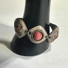 Boho Chic Ceramic Bead Bracelet Rose Red Cabochons Embedded Metallic Bits 7 in