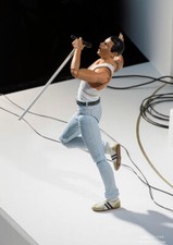 MINIX Bandai Figura Freddie Mercury – Coleccionable De 12 Cm Para Fans De Queen, Regalo Ideal