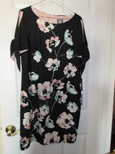 LADIES VINCE CAMUTO DRESS SZ 8 N.W.T.  REDUCED