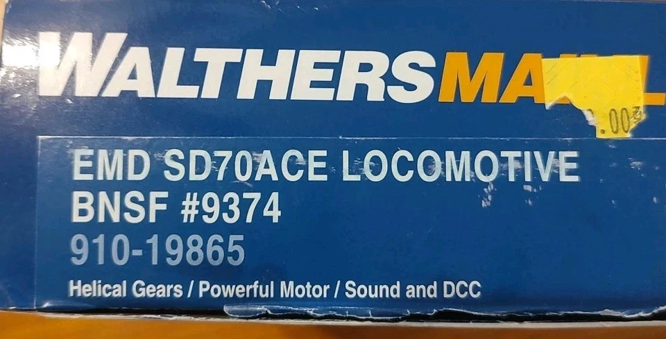 Walthers 910-19865 HO BNSF EMD SD70ACe Diesel Locomotive #9374 w/ Sound & DCC - Image 3 of 3