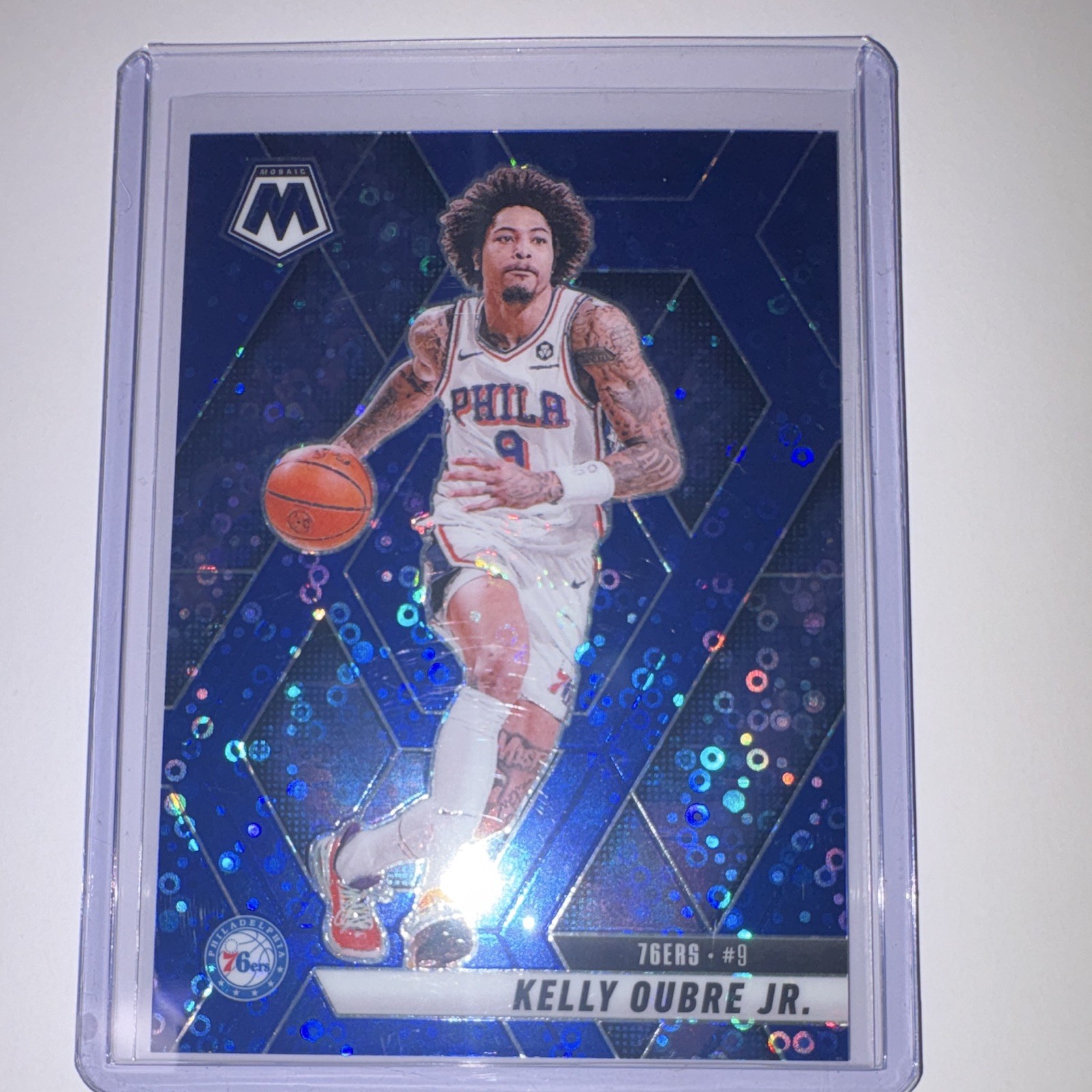 Panini 2023-24 Mosaic Kelly Oubre Jr. Blue Prizm Parallel #81 76ers