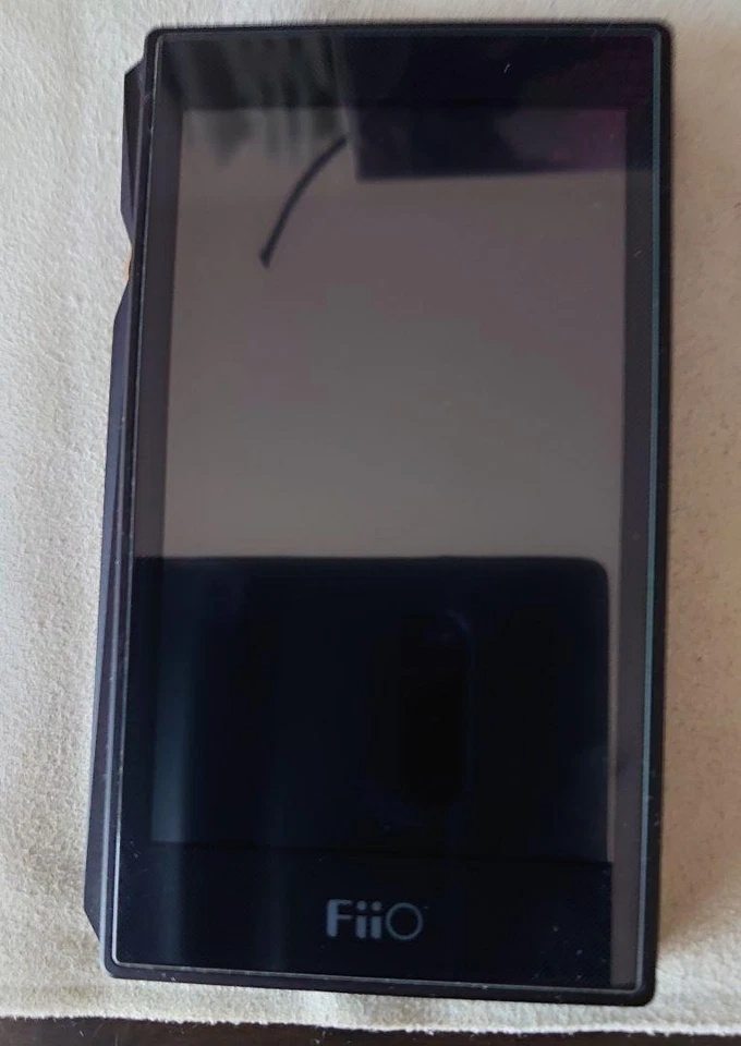 FiiO X5 3rd Black Portable Digital Audio player High Resolution DAP  USED - Image 2 of 4