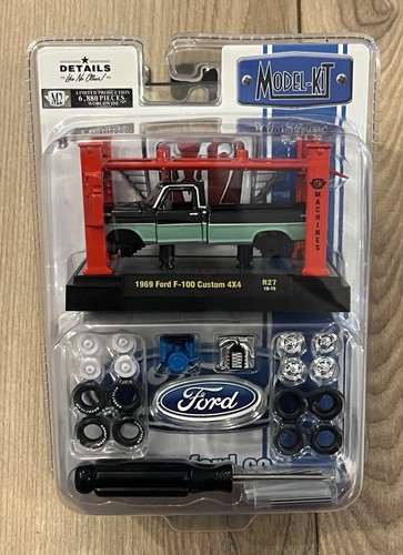 M2 Machines Auto Lift Pack '69 Ford F-100 Ranger & '72 Ford Fomoco