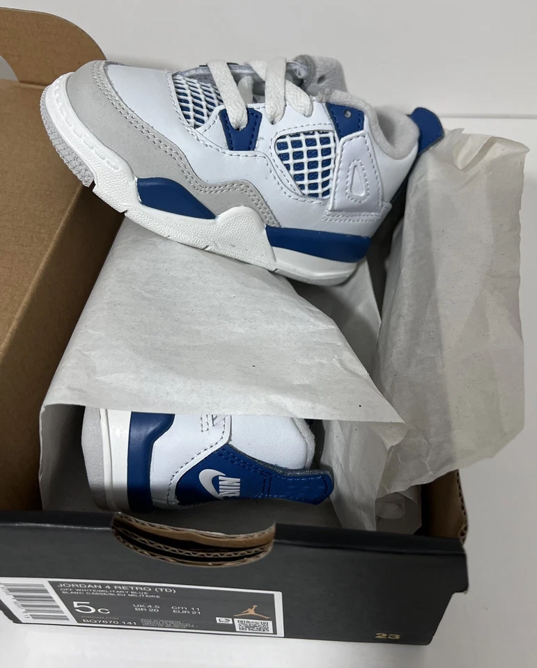 Air Jordan Retro 4 Off White/Militar Blue TD niño pequeño talla 5C BQ7670 141 Foto 4 de 4