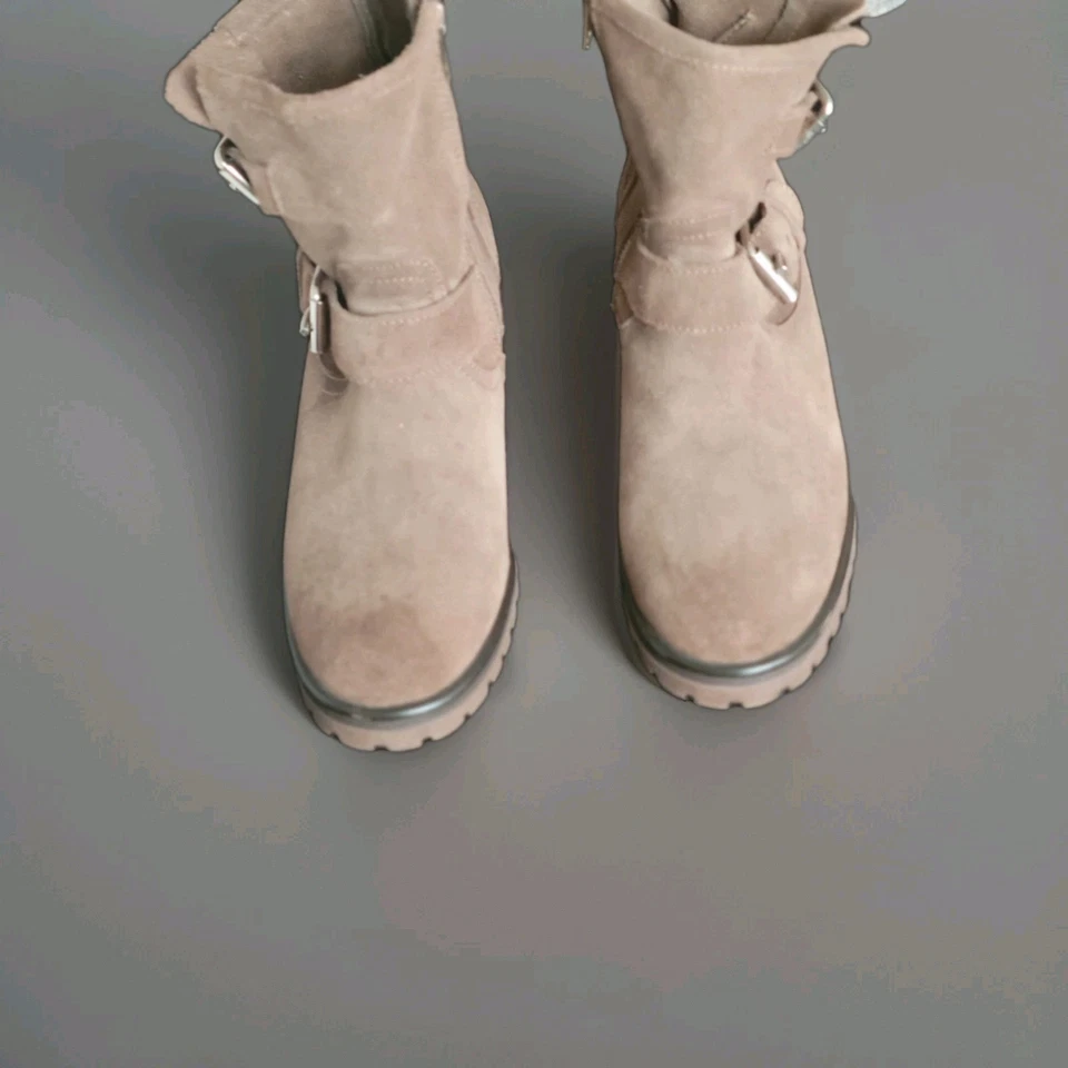 Botas de tornozelo Steve Madden femininas motociclista engenheiro camurça cor bege/mink 8,5M - Imagem 3 de 4