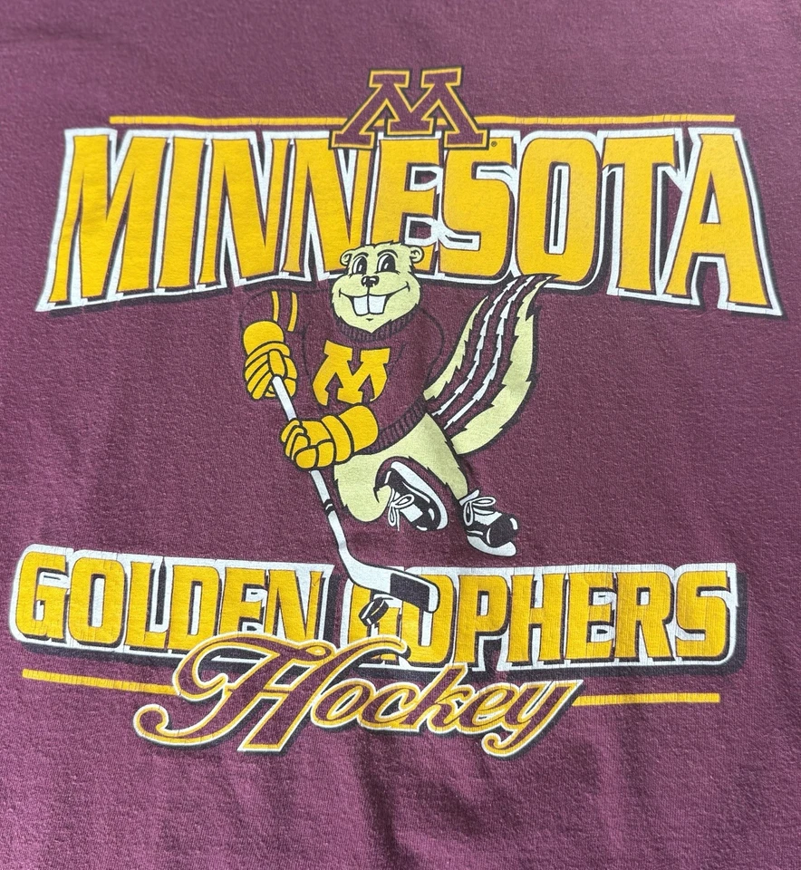 Camiseta De Colección Minnesota Golden Gophers Hockey Talla XL Adulto Granate Manga Corta Camiseta Foto 2 de 4
