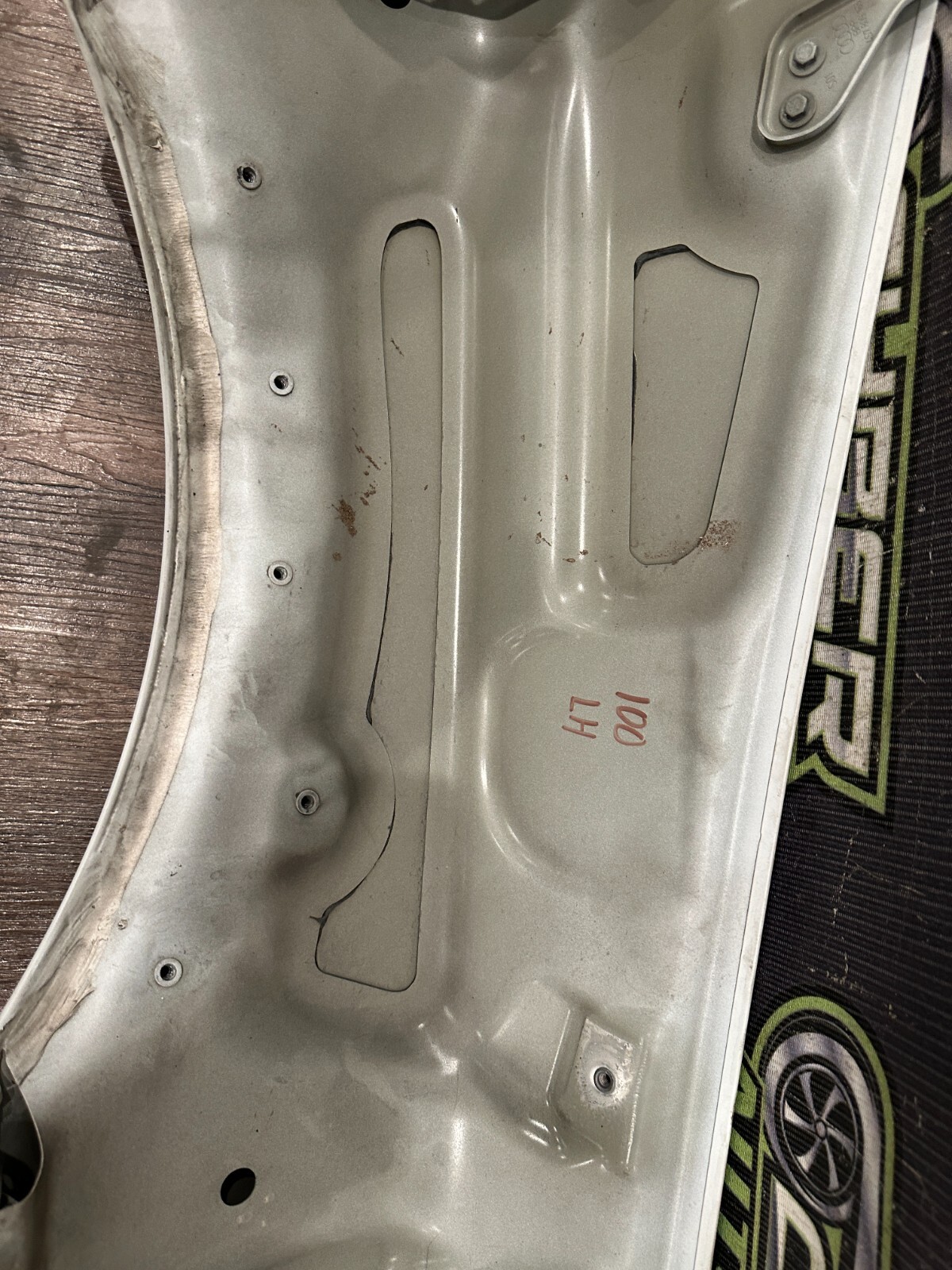 2017-2018 AUDI R8 SPYDER REAR PASSENGER QUARTER PANEL METALLIC WHITE *DAMAGE*