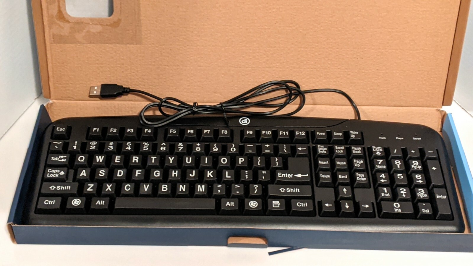 Digital Innovations Easy View USB Keyboard with Large Font 4250400  New in Box