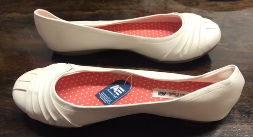 American Eagle White Pleated Slip On Flats Ballet 95040 Women’s Size 9-1/2 CUTE! - Picture 5 of 8