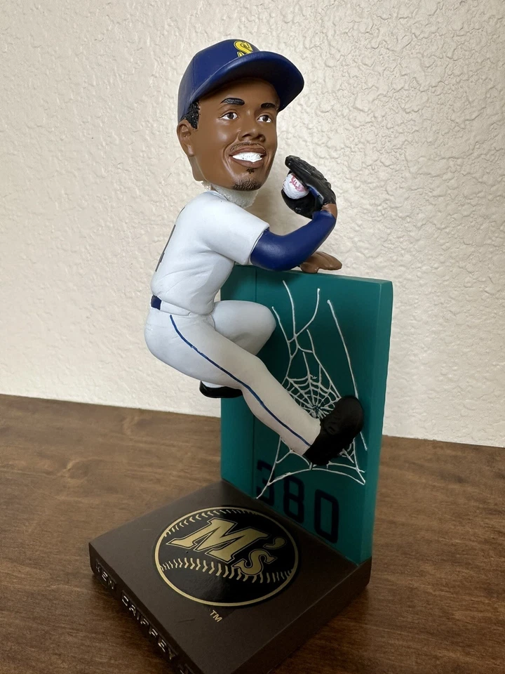 Ken Griffey Jr Seattle Mariners 1991 Catch Bobblehead SPIDER WALL CATCH FOCO NEW - Image 3 of 4