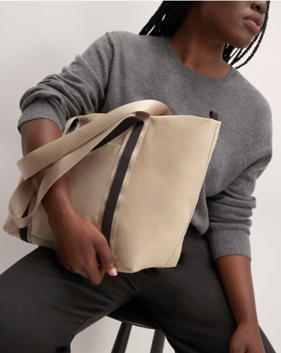 Everlane The Recycled Nylon Tote with Zip Closure. Fits 13" Laptop - Picture 2 of 9