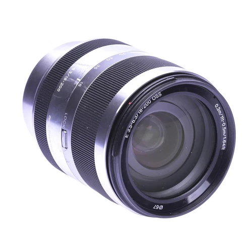 Sony SEL 18-200 mm/3,5-6,3 LE E-Bajonett silber gebraucht Zustand: Akzeptabel - Bild 2 von 5