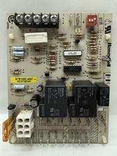 Honeywell ST9120C4057 Furnace Control Circuit Board HQ1011927HW