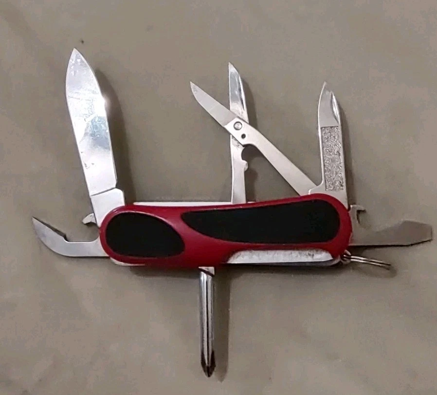 Victorinox Evolution 14Grip with 14  Tools Multitool  - Image 3 of 4