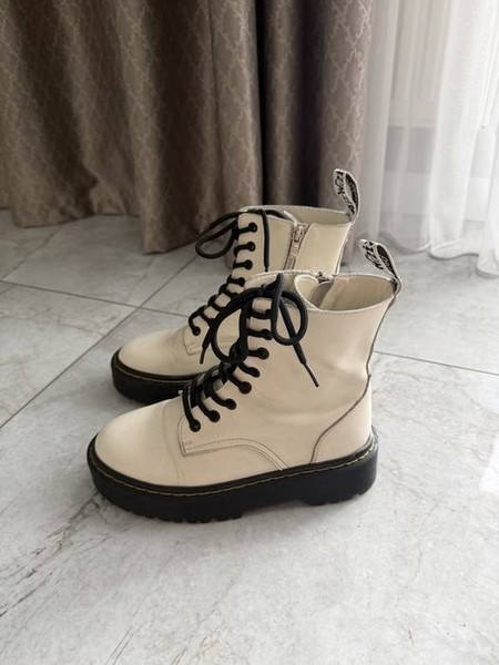 Women Dr. Martens Boots White Leather 37 #MXFF