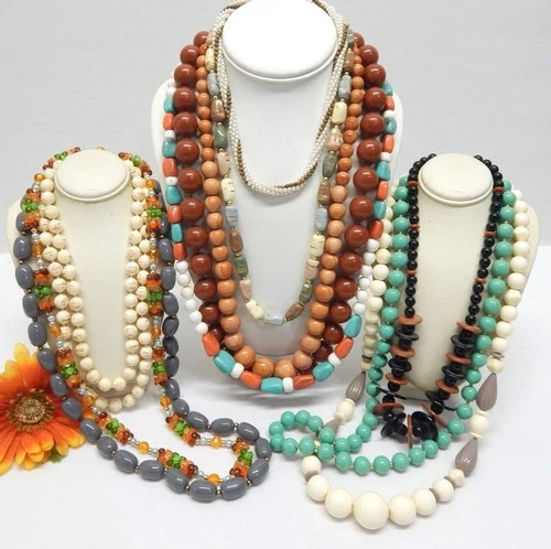 VINTAGE TO NOW FASHION /COSTUME JEWELRY BEADED NECKLACE LOT, ASSORTED MATERIALS