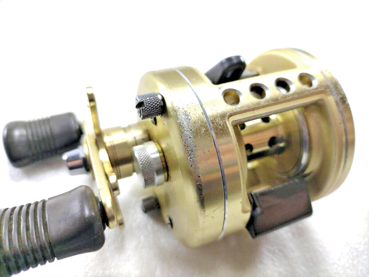 Shimano Calcutta 201XT Left-Handle Baitcasting Reel | eBay Shimano Calcutta 201XT Left-Handle Baitcasting Reel | eBay