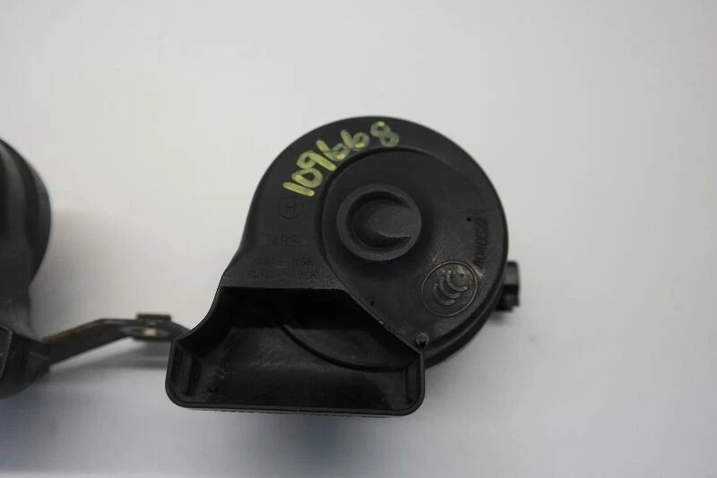 2008 09 2010 LAND ROVER LR2 HIGH LOW TONE HORNS LR001646     - Image 4 of 4