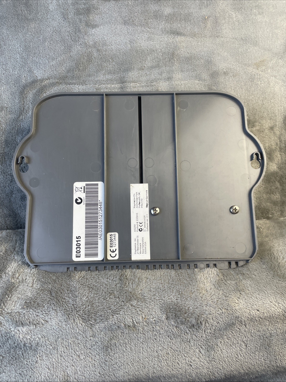 Raymarine AIS 250 E03015 Missing Cover