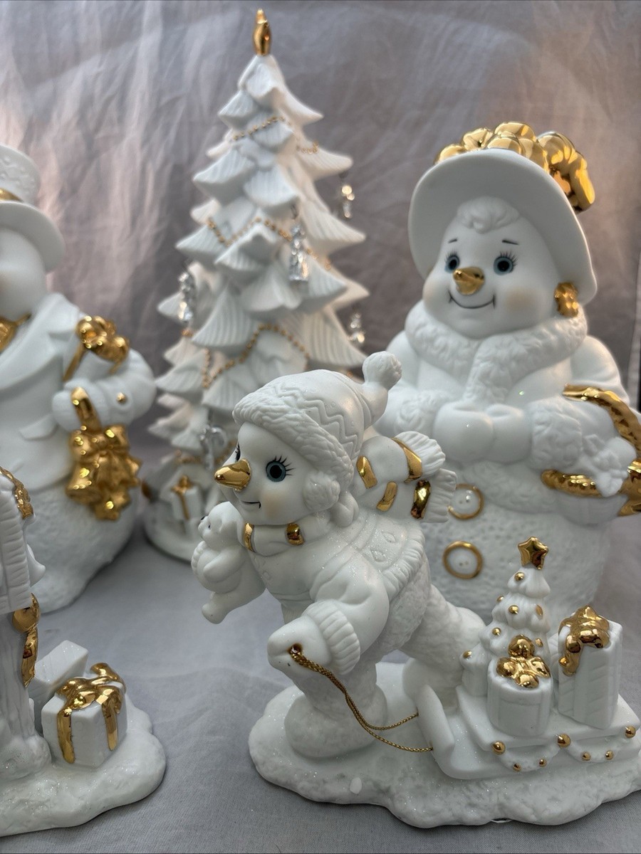 Vintage Grandeur Noel Collectors Edition 2000 Christmas Porcelain