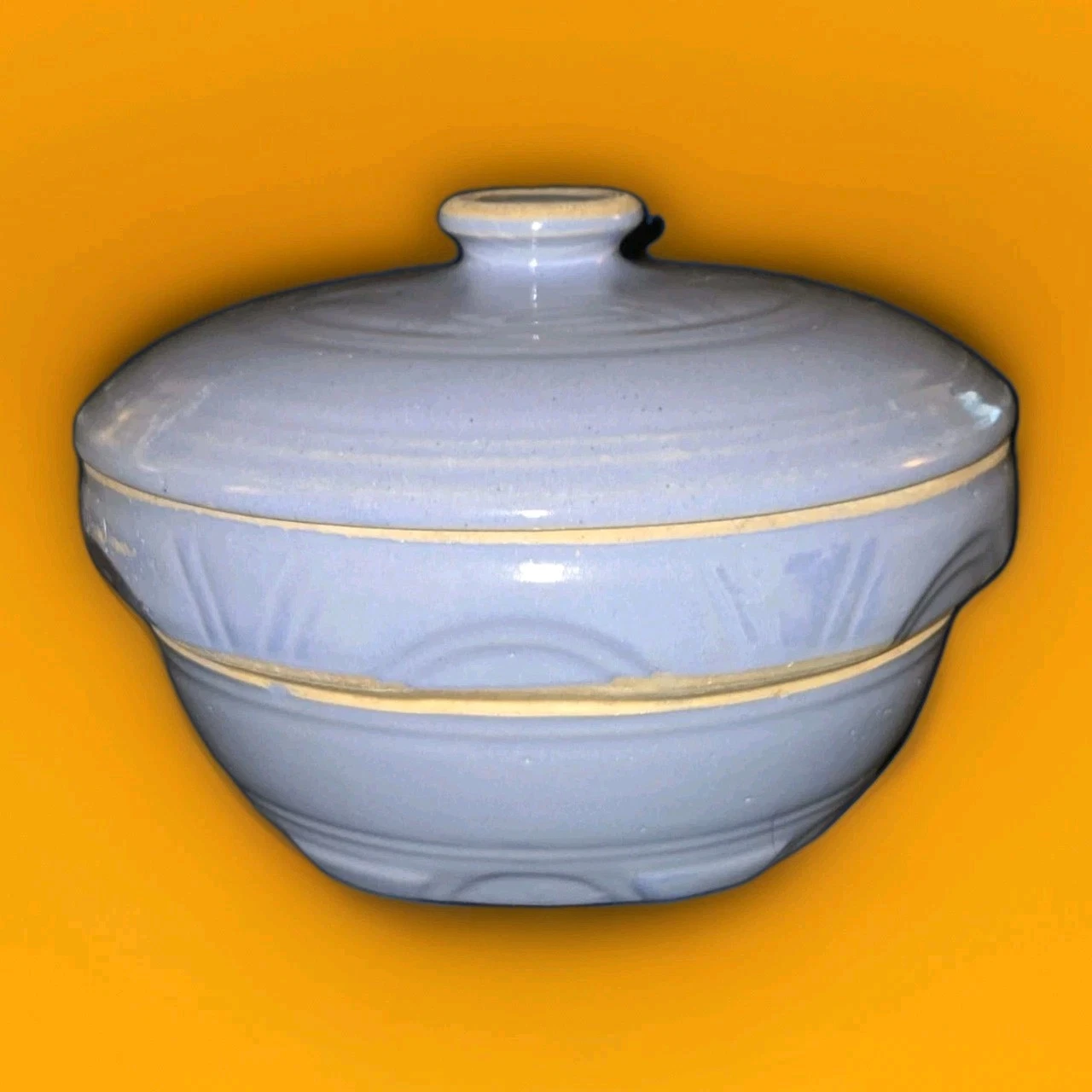 Watt Pottery Baker Periwinkle Blue Oven Yellow Ware Arcs w Lid 8.5"