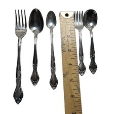 Oneida Community Silverplate Flatware Lot Child Spoon Fork Floral Pattern 5 Pc