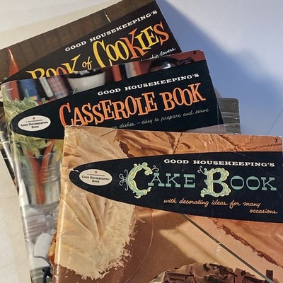 Lot 3 Vintage Recipe Books Cake Cookies Casserole Good Housekeeping Aunt Jenny's
