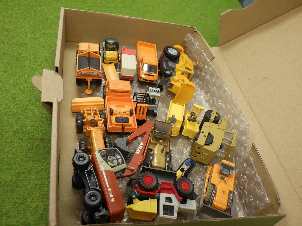 Wiking etc H0 Konvolut vers. Baufahrzeuge etc (VR) D0519 - Bild 4 von 4