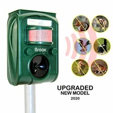 SOLAR ANIMAL REPELLER Ultrasonic Motion Sensor Repellent LED Flash Light BROOX