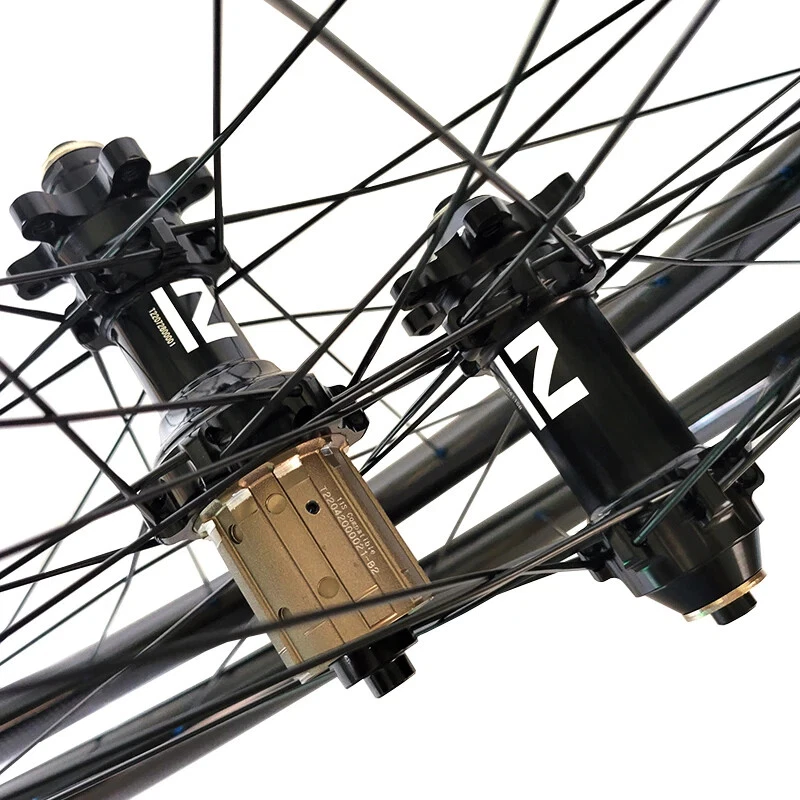 27.5er MTB XC Carbon Wheels 30mm Wide 30mm Deep Clincher Tubeless Matte Glossy - Image 2 of 4