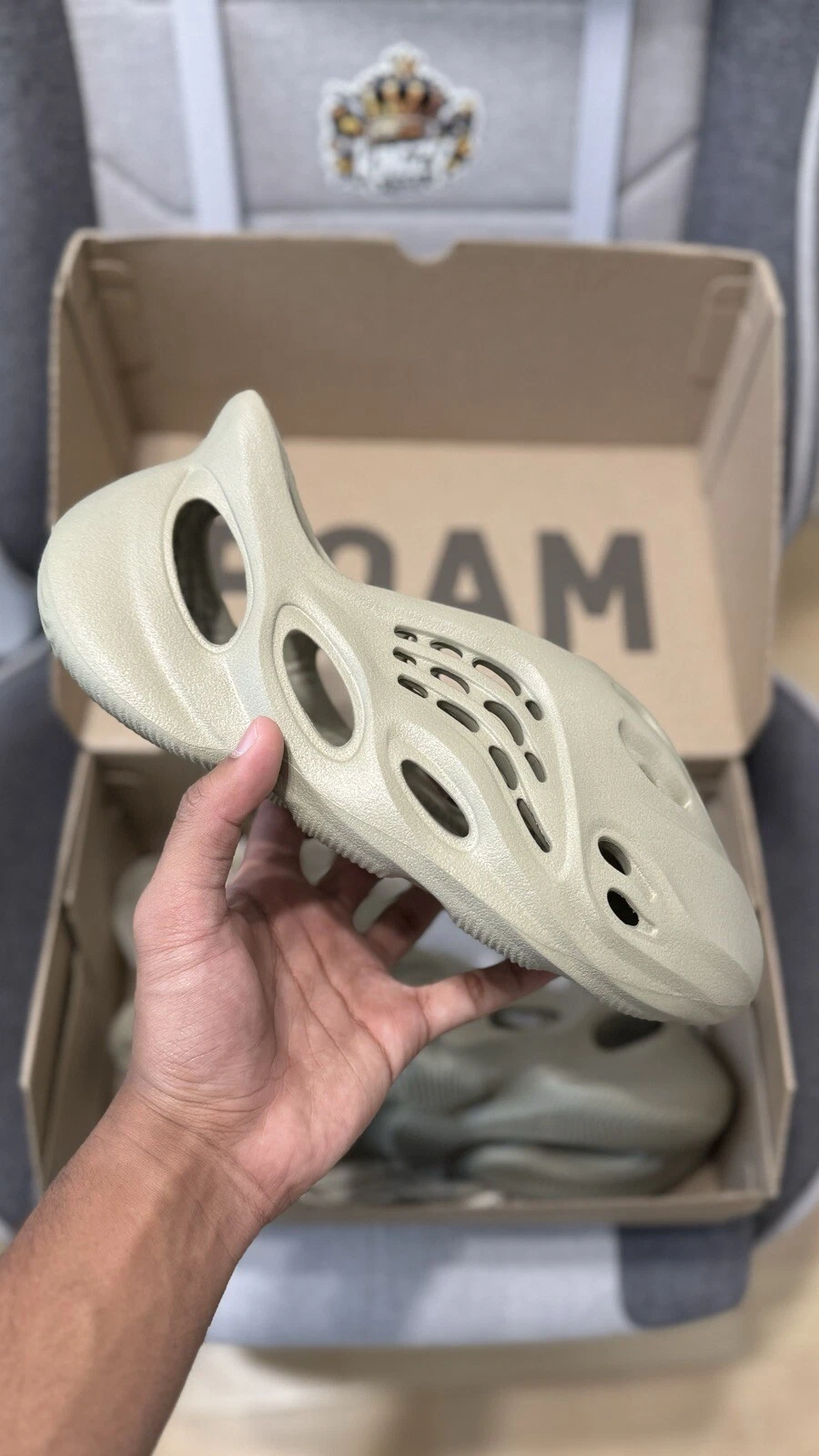 Yeezy Foam Runner Stone Salt UK9 ⭐️VENDITORE FIDATO✅SPEDIZIONE VELOCE?