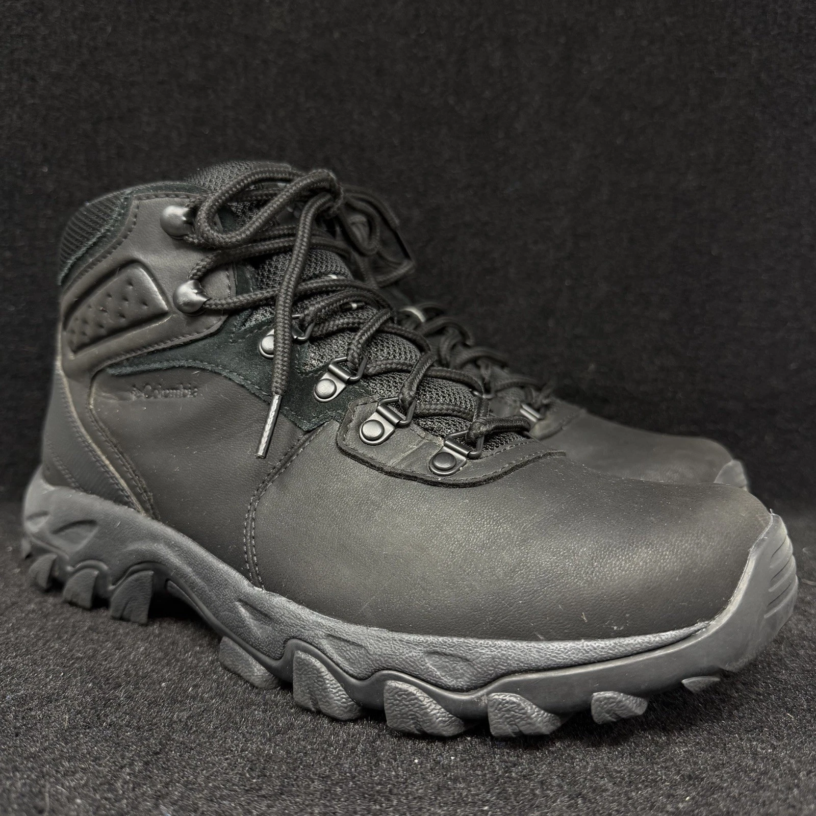 Columbia Newton Ridge Plus II Men’s Size 9 All Black Athletic Hiking Boots