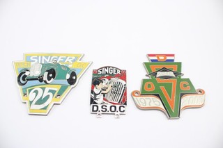 Singer Car Grille Badge Automobilia Collectables