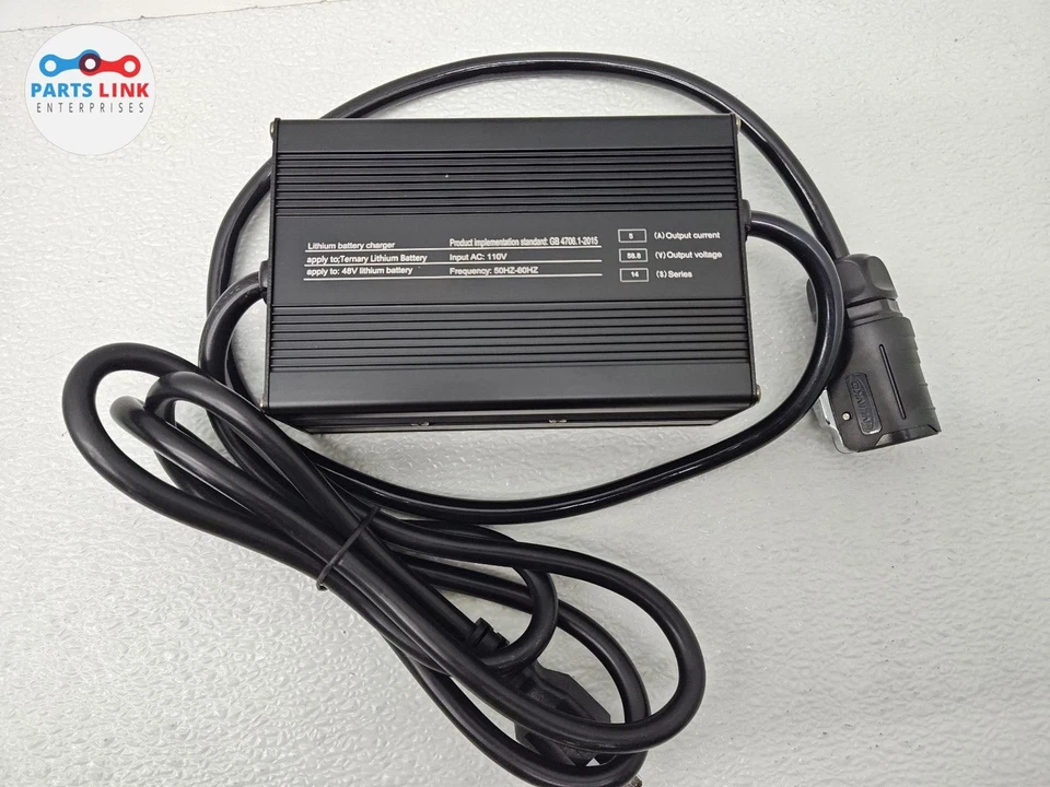 Cargador de batería eléctrico de 2 clavijas PARA SURRON 48V X160 Segway Light Bee S X Dirt Foto 2 de 4