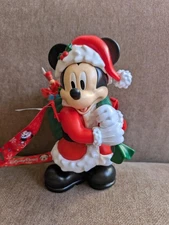 2025 Disneyland Christmas Mickey Mouse Santa Sipper Cup DISPLAY