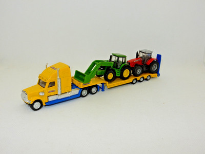 Siku 1:87  Tieflader mit 2 Traktoren John Deere, Massey Ferguuson
