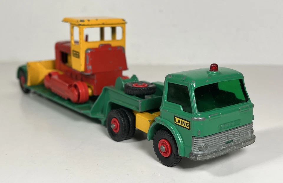 Matchbox Lesney King Size K-17 Ford Dyson Low Loader With Case Bulldozer - Image 3 of 4