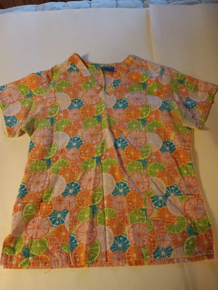 Medical Scrub Top L Citrus Slices  - Image 2 of 2