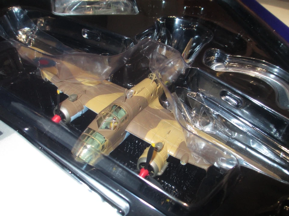 CORGI AVIATION 1:72 BRISTOL BEAUFORT MK.IA EK979 RAF EGYPT 1944 - Image 4 of 4