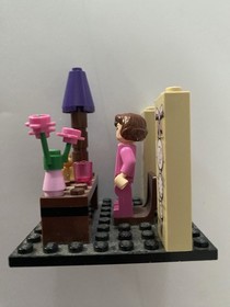LEGO Harry Potter Minifigure - Dolores Umbridge Set 5378 Year 2010 With Scene