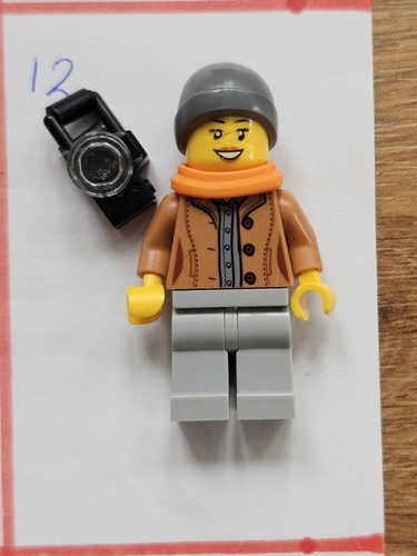 18 x Genuine lego mini figures. ASSORTMENT from Various Themes.. (10) - Picture 13 of 19