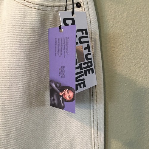 Womens Tapered Jeans Mid Rise Size 4 Future Collective Kahlana Barfield NWT - Picture 6 of 16