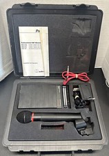 Pro Series Pro-r1 Wireless Receiver Audio Technica Microphone W/ Case
