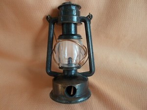 Vintage Collectible Diecast Antique Railroad Lantern Pencil Sharpener