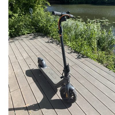 SEGWAY NINEBOT E2 PRO D E-Scooter (10 Zoll, Schwarz)