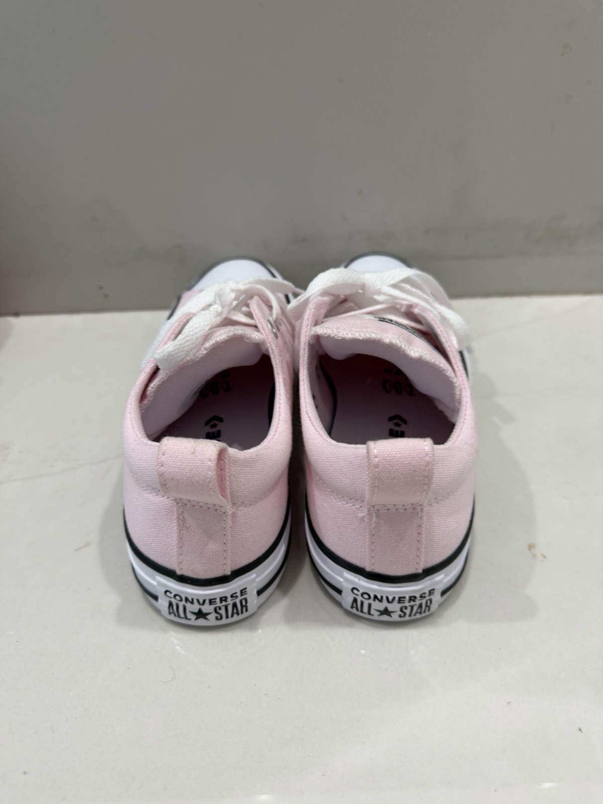 New Light Pink Converse Shoes Sneakers Women’s Size 7 Youth Size 5 Girls thumbnail 4