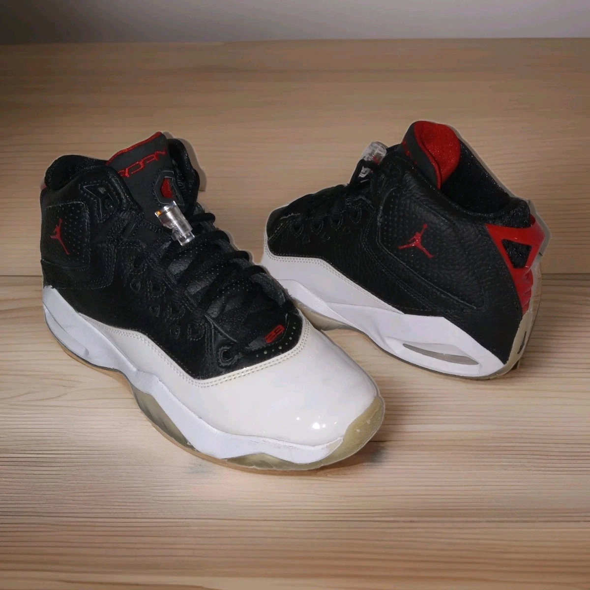 Preços baixos em Jordan B'Loyal White Red Black | eBay