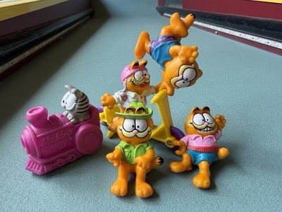 Lot of 4 Vintage Garfield Figure 1981 United Features + Scooter + Nermal Toys