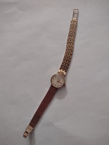 Cornavin Woman's Wristwatch for parts/repair - Picture 3 of 3